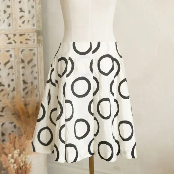 NWT Banana Republic Black and White Silk Blend Skirt‎ size 4 Petite - Picture 3 of 8